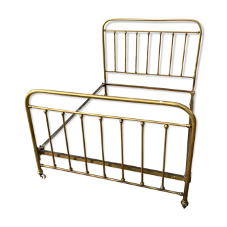 2-seater brass bed