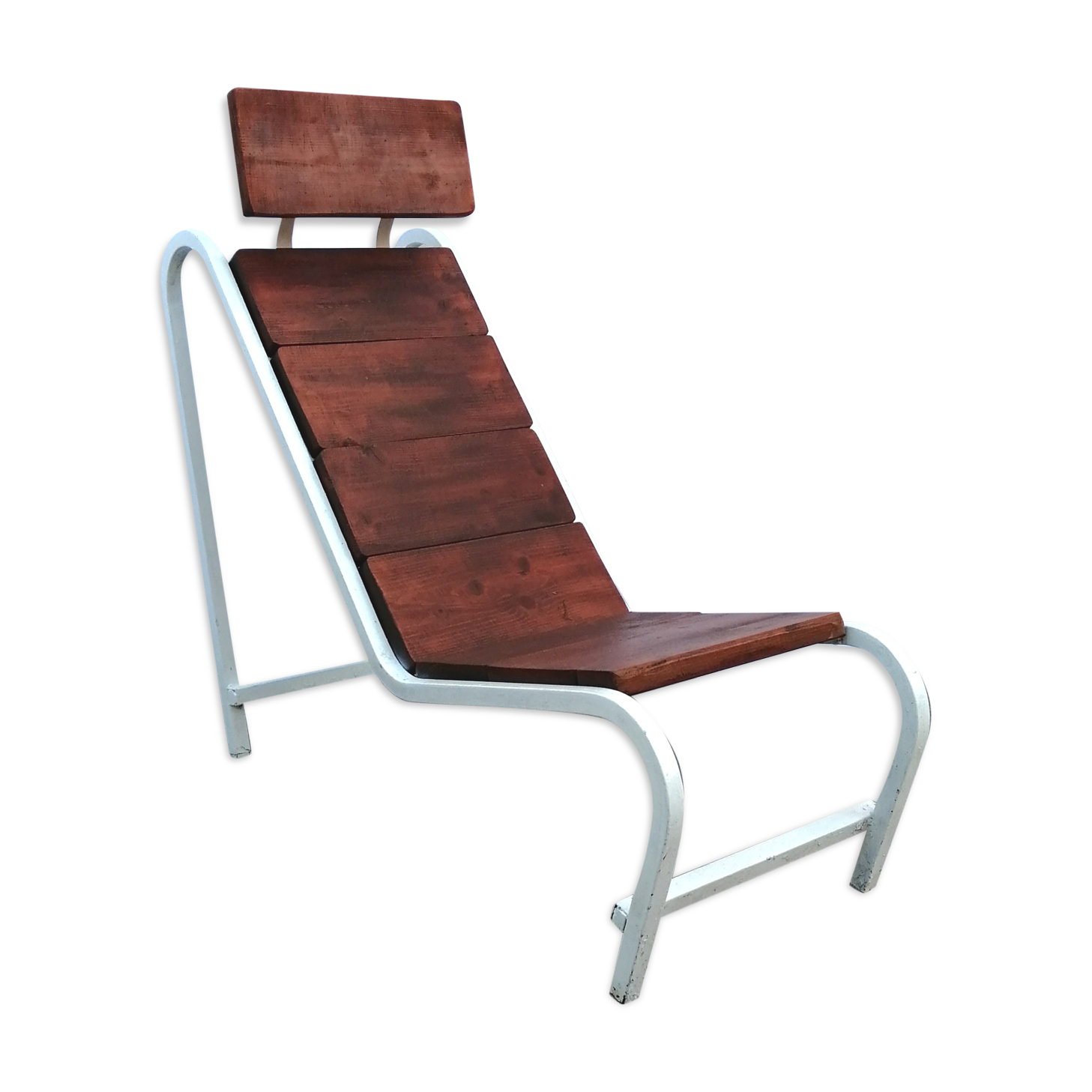 Very original lounge chair inside, outside from 1950, metal and wood