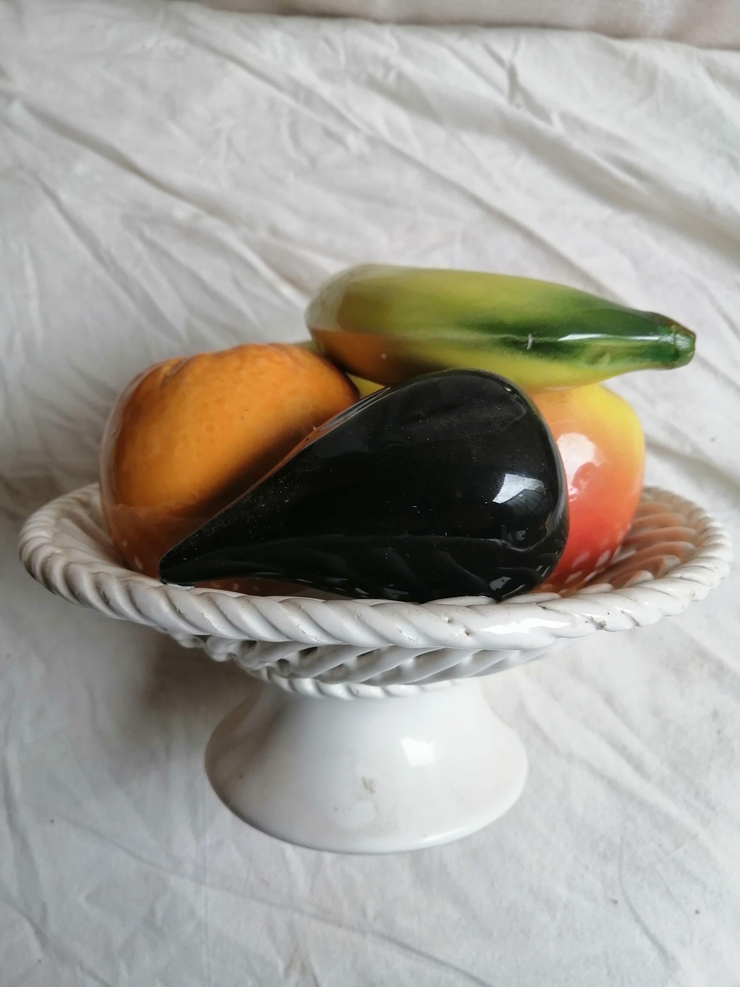 Ceramic deco fruit cup