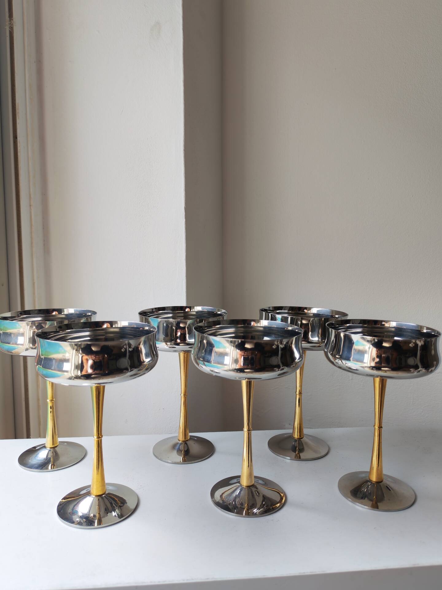 6 stainless steel chrome ice cream bowls