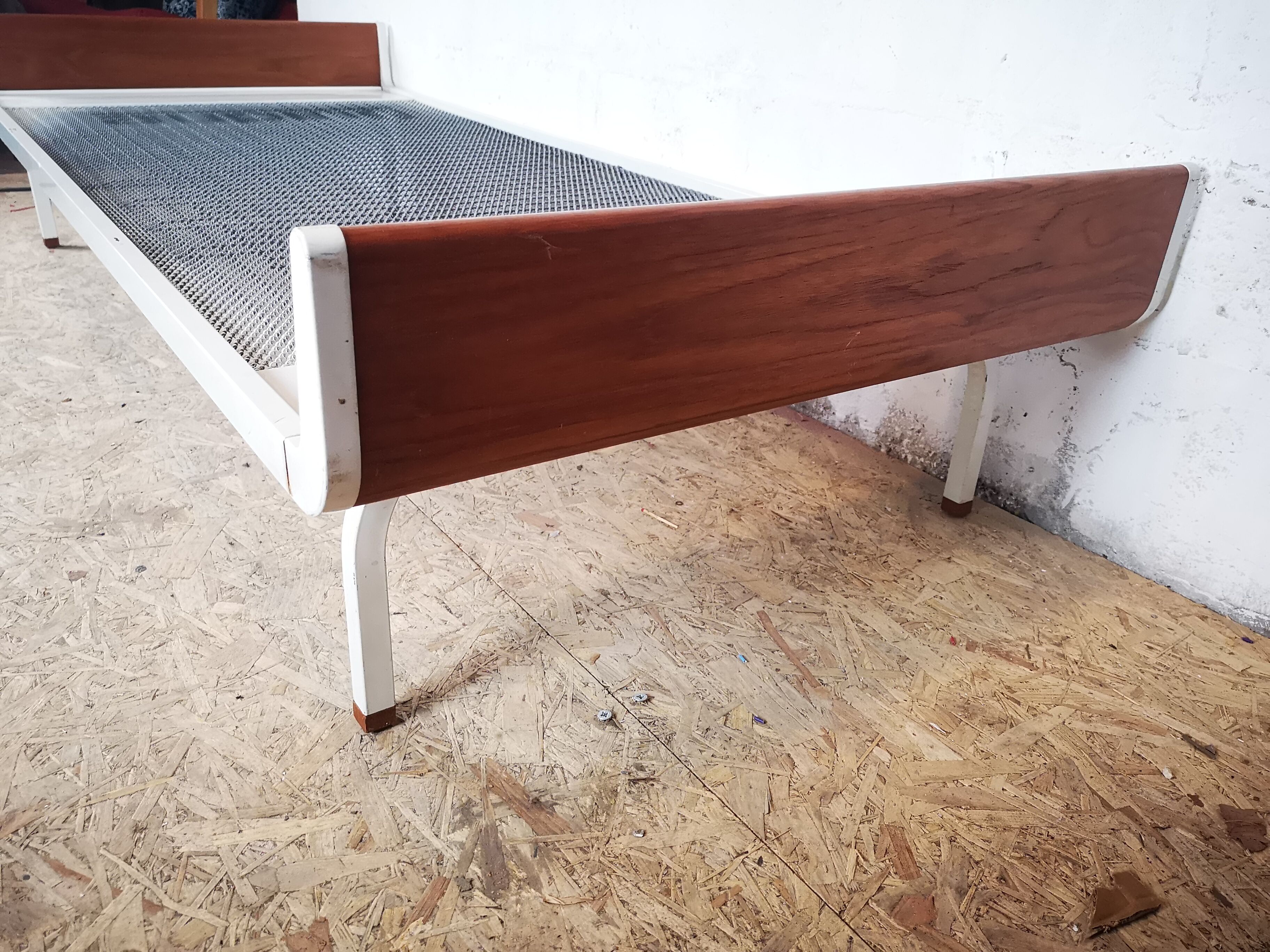 Friso Kramer bench