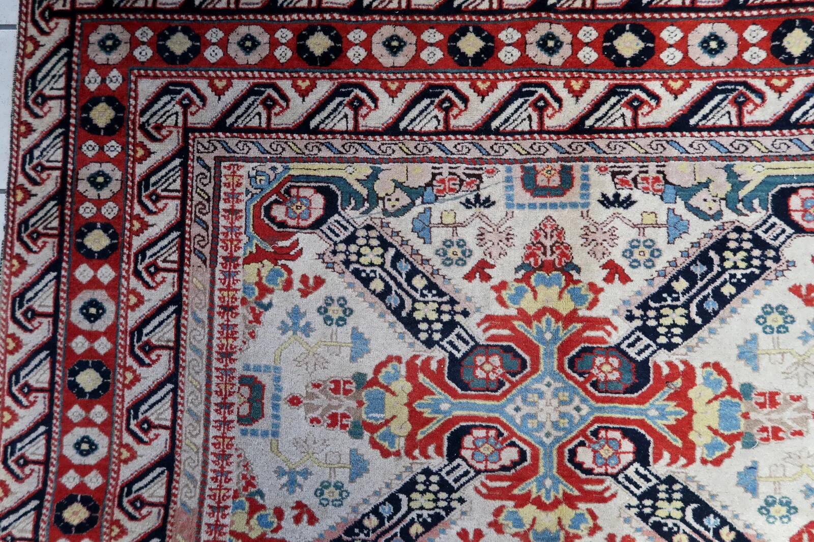 Handmade vintage Caucasian Zeyhur rug 130cm x 228cm 1950s