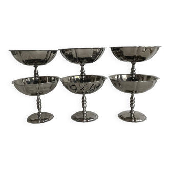 Coupes à pied en inox vintage