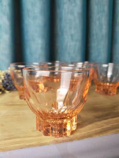 Lot de 27 Verres rosaline Art Déco