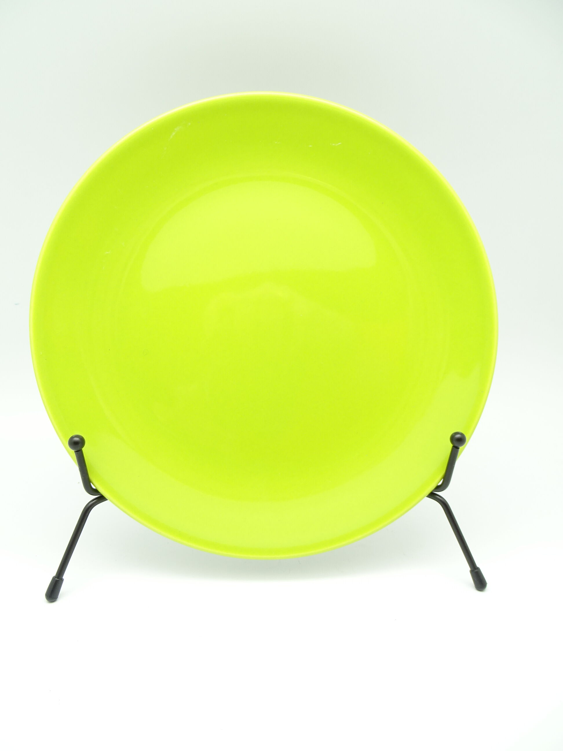 Set of 4 green ceramic plates