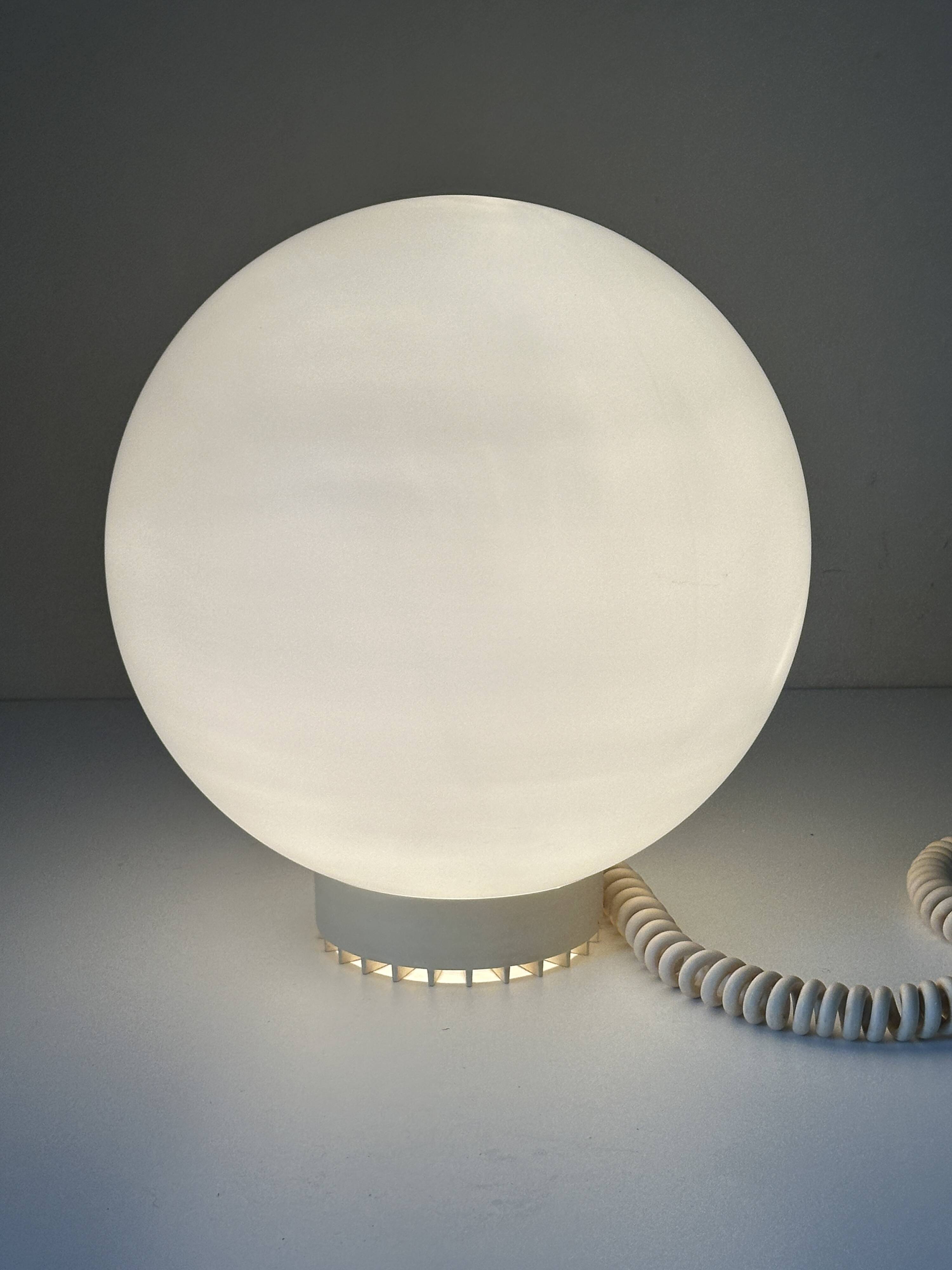 Vintage ball lamp design from the 70s