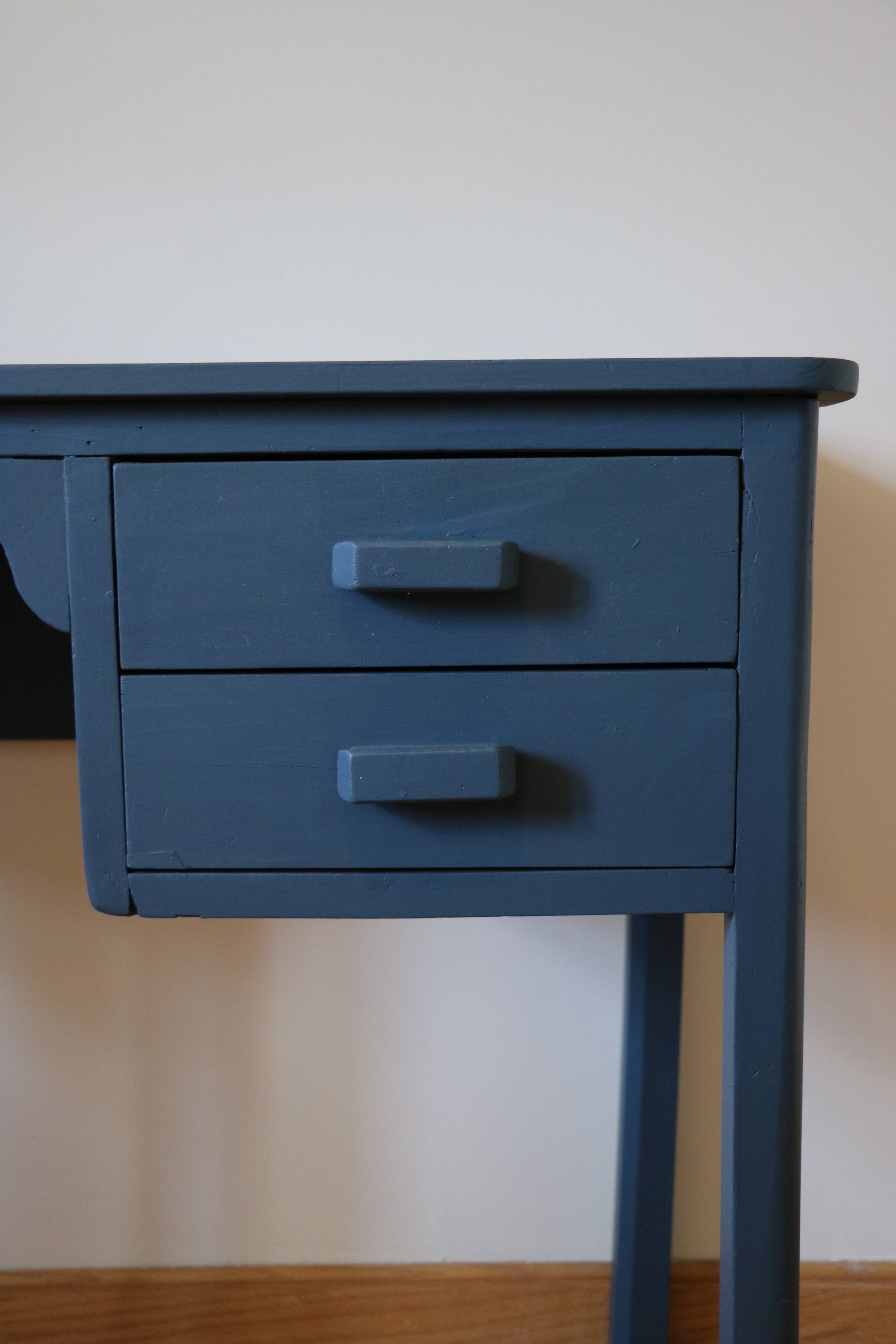 Small desk or vintage dressing table, blue