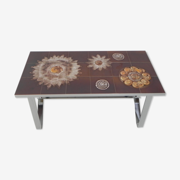 Vintage tile table, 18 tiles with floral pattern