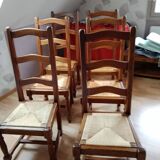 Set of chairs