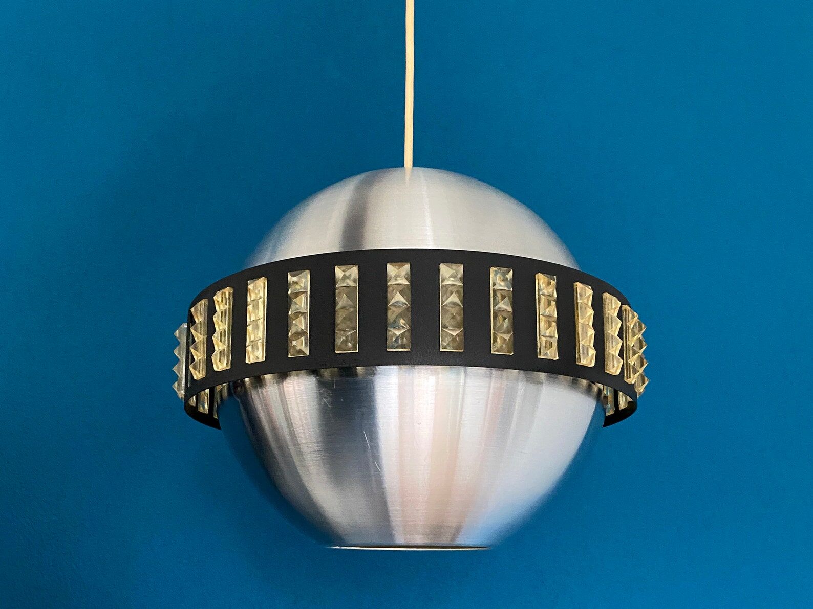 Vintage Space Age RVS Hanging Lamp with acrylic inserts, Mid Century Pendant