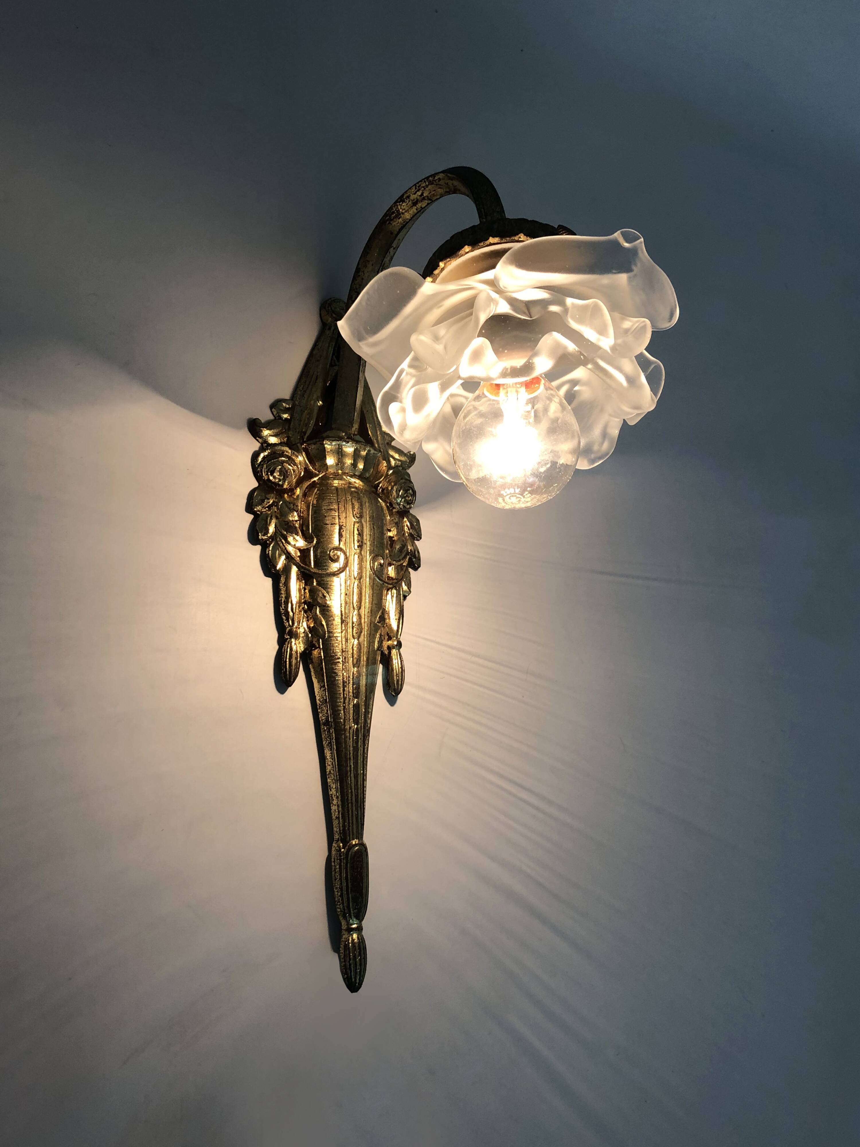Pair of Art Nouveau bronze wall lights