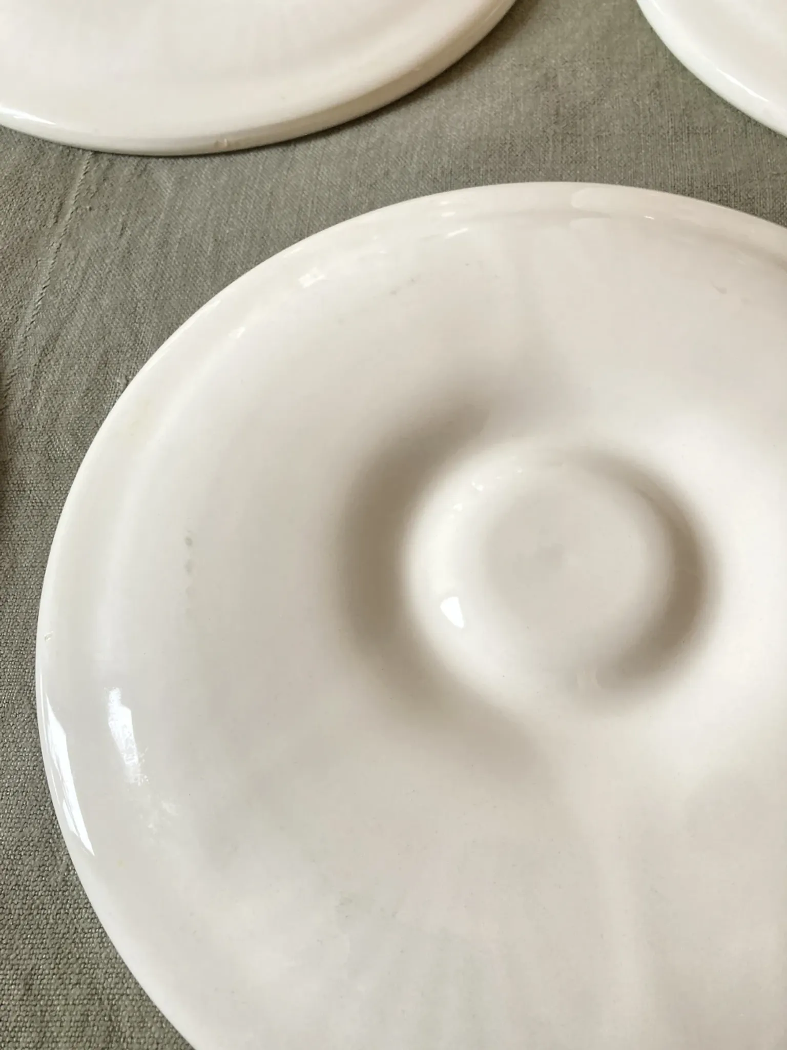 Oyster service Moulin des Loups – 8 plates and 2 dishes, 1970s