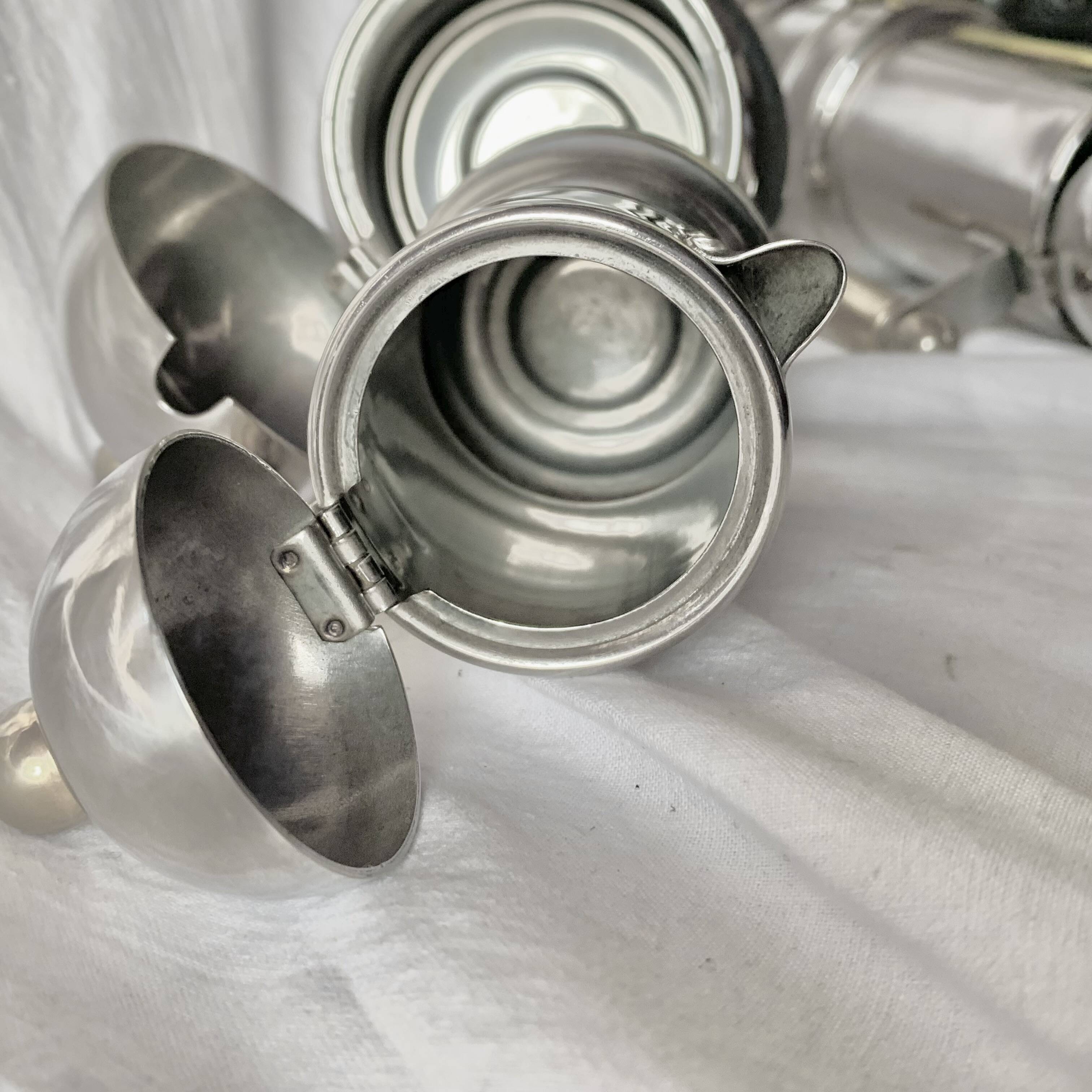 Kontessa VEV Vigano 4-cup Italian coffee maker with sugar bowl and milk jug - 18/10 stainless steel