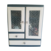 Pharmacy cabinet