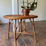 Round wicker table