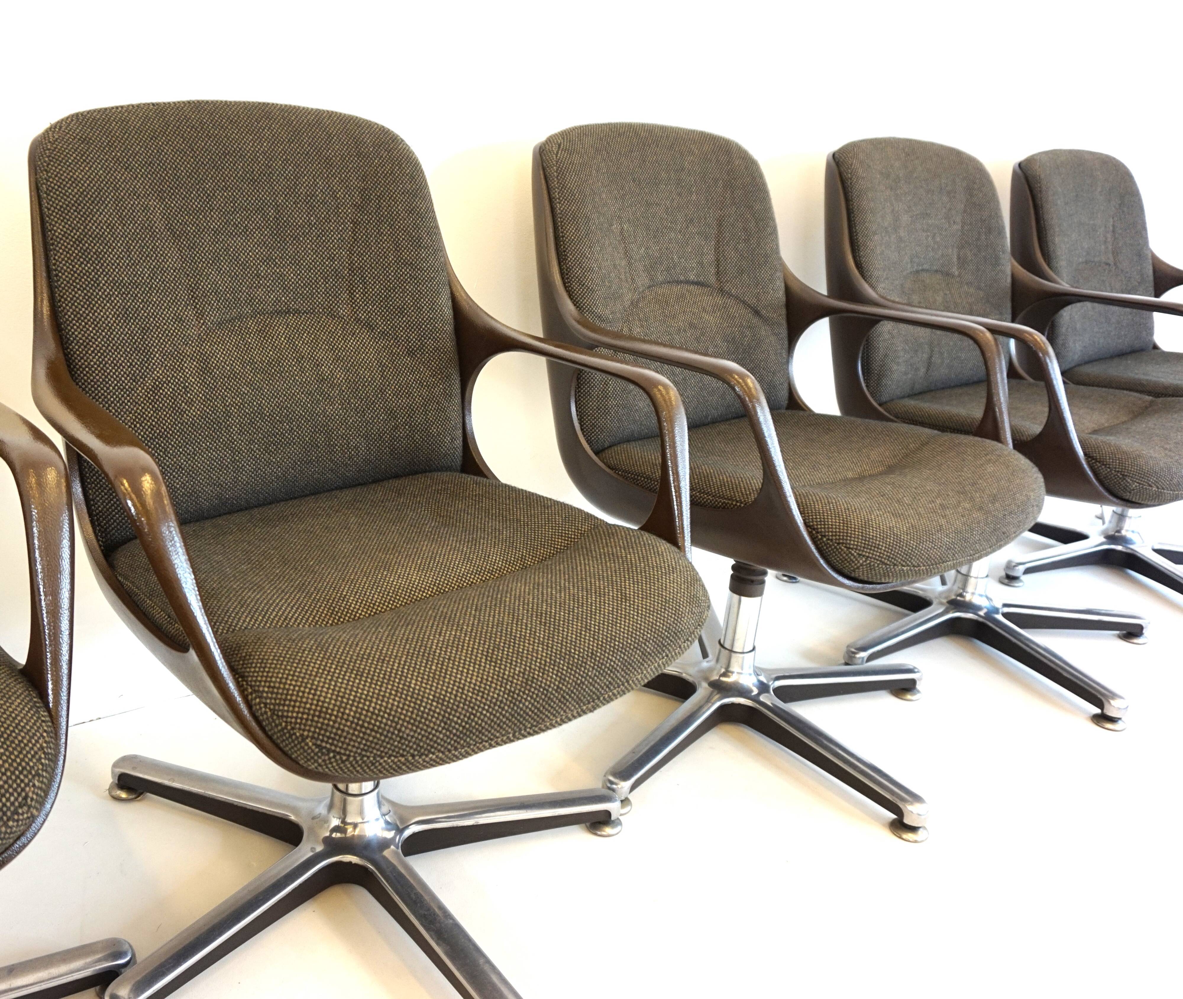 Set of 5 Chromcraft office armchairs