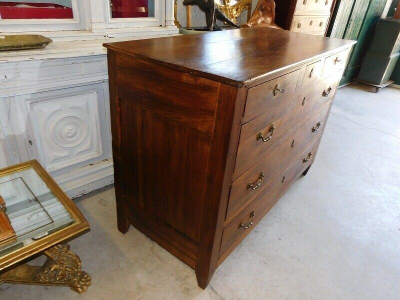 6-century walnut pantniere dresser