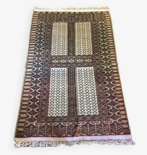 Beige wool Persian rug 210x130