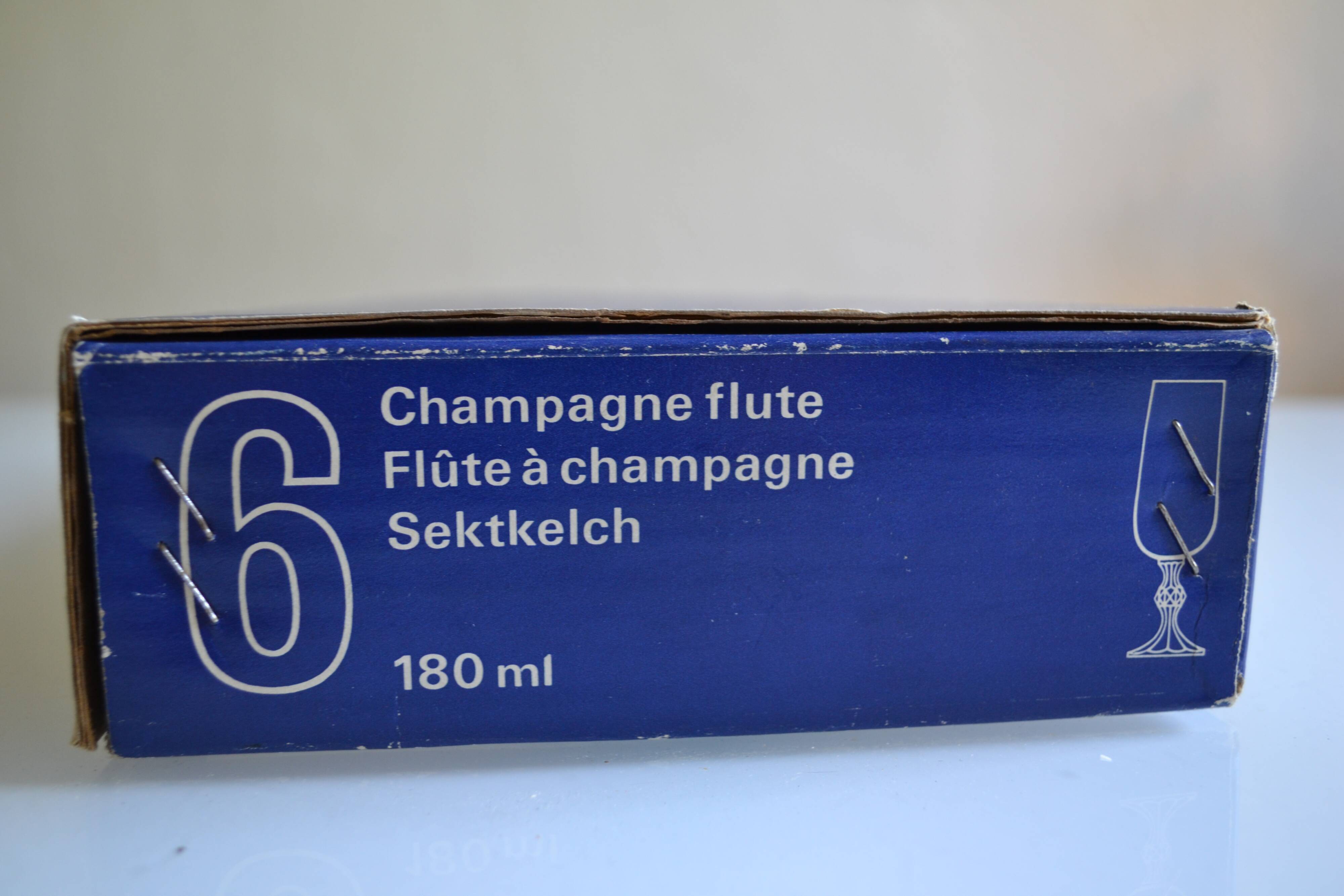 6 champagne flutes in Bohemian crystal Czechoslovakia