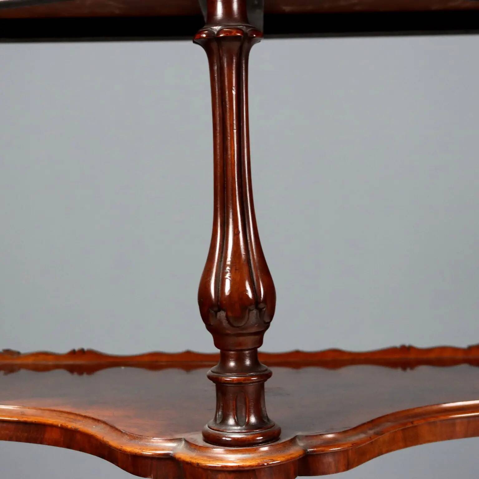 Antique Louis-Philippe walnut shelf, Italy, 19th century