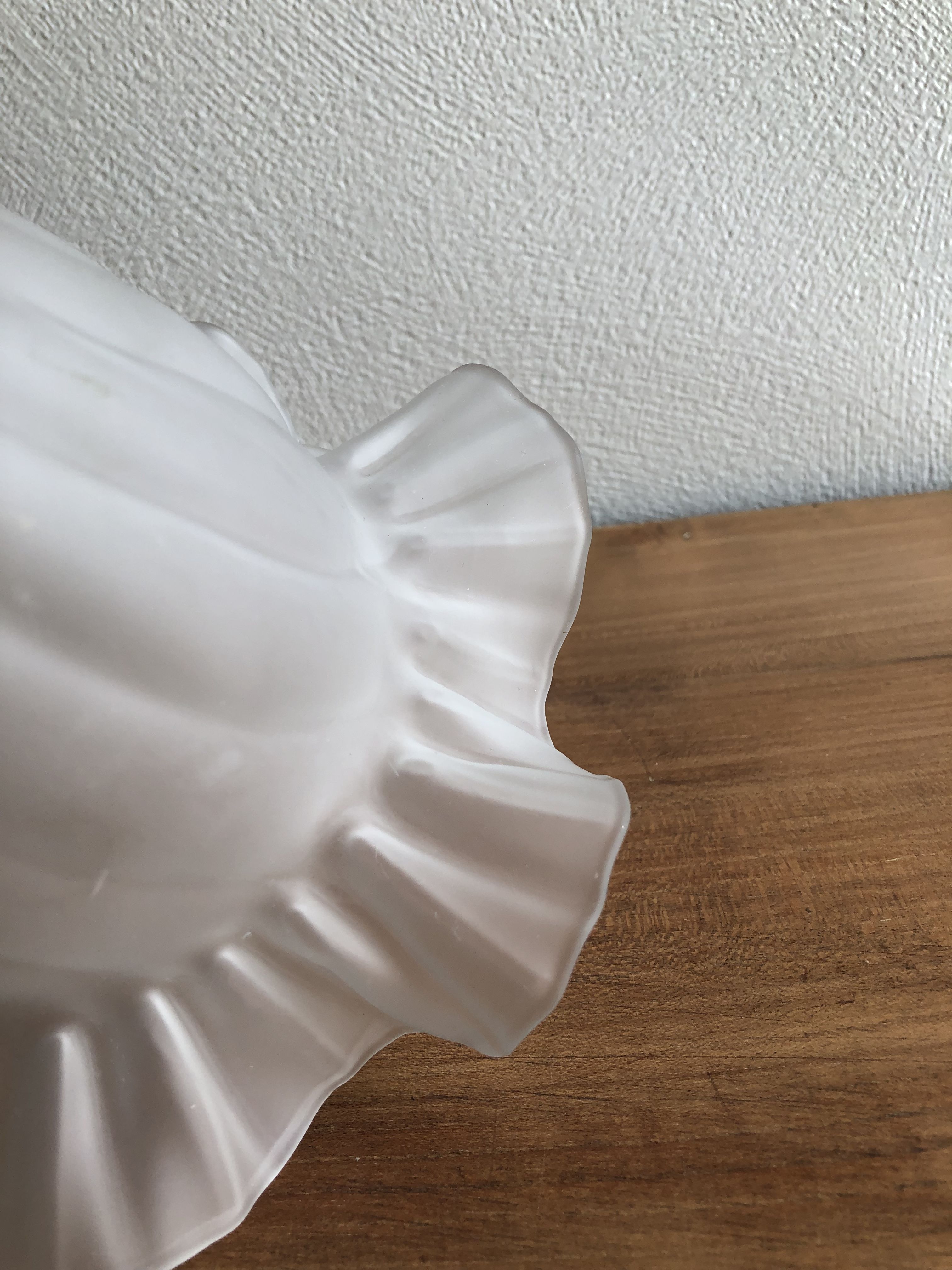 Globe tulipe point luminaire
