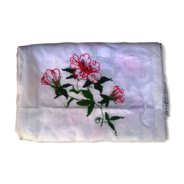 Nappe brodée vintage 132 x 160 cm