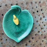 Empty pocket, duck soap dish on green barbotine leaf vintage