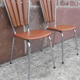 2 “Pétal” chairs from Soudévinyl