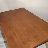 Scandinavian dining table with extension