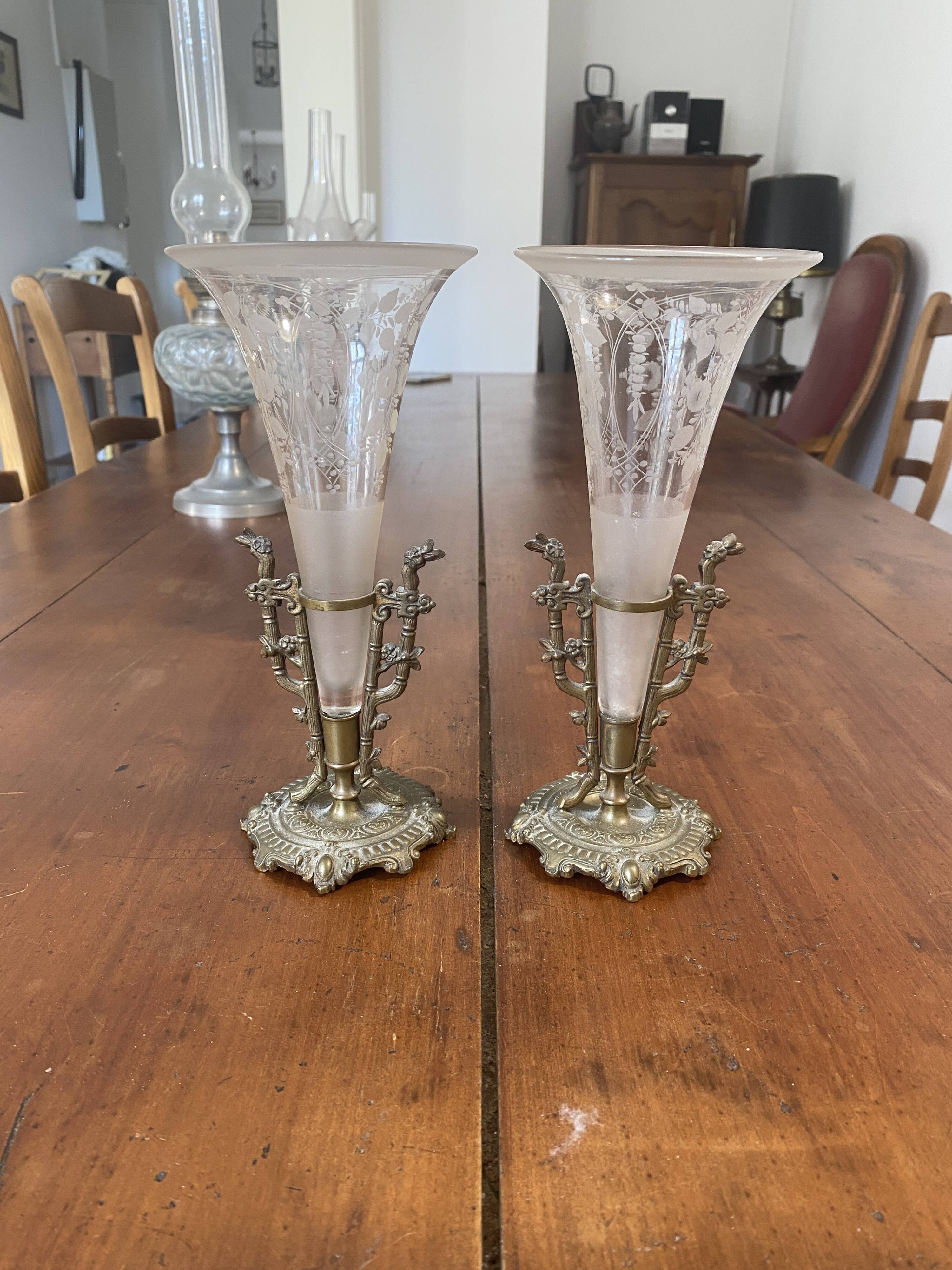 Duo Tulip Vases