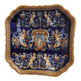Plat creux de Gien à décor renaissance