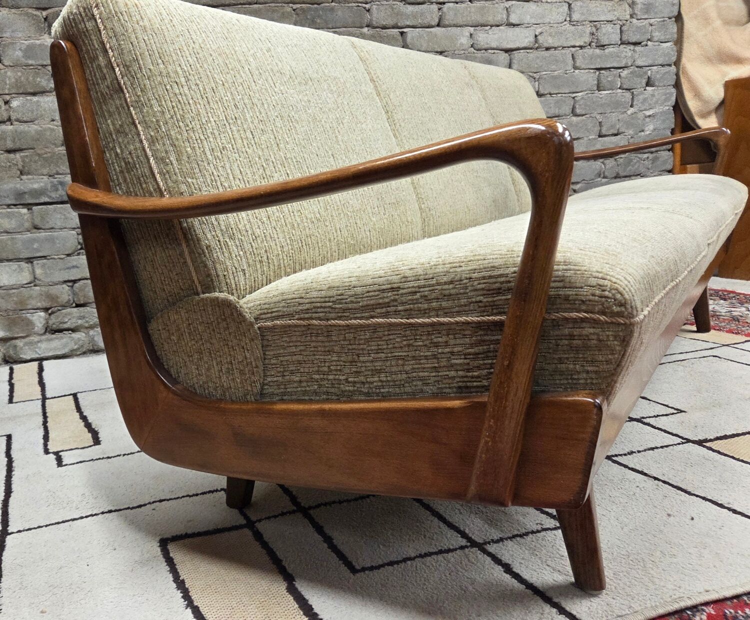 Scandinavian daybed canapé from the 1960s.