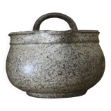 Stoneware salt hand