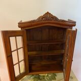 Display case to put down
