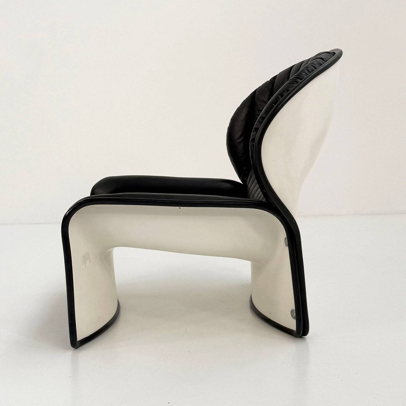 Lotus armchair by André Vandenbeuck for Strässle International, 1969
