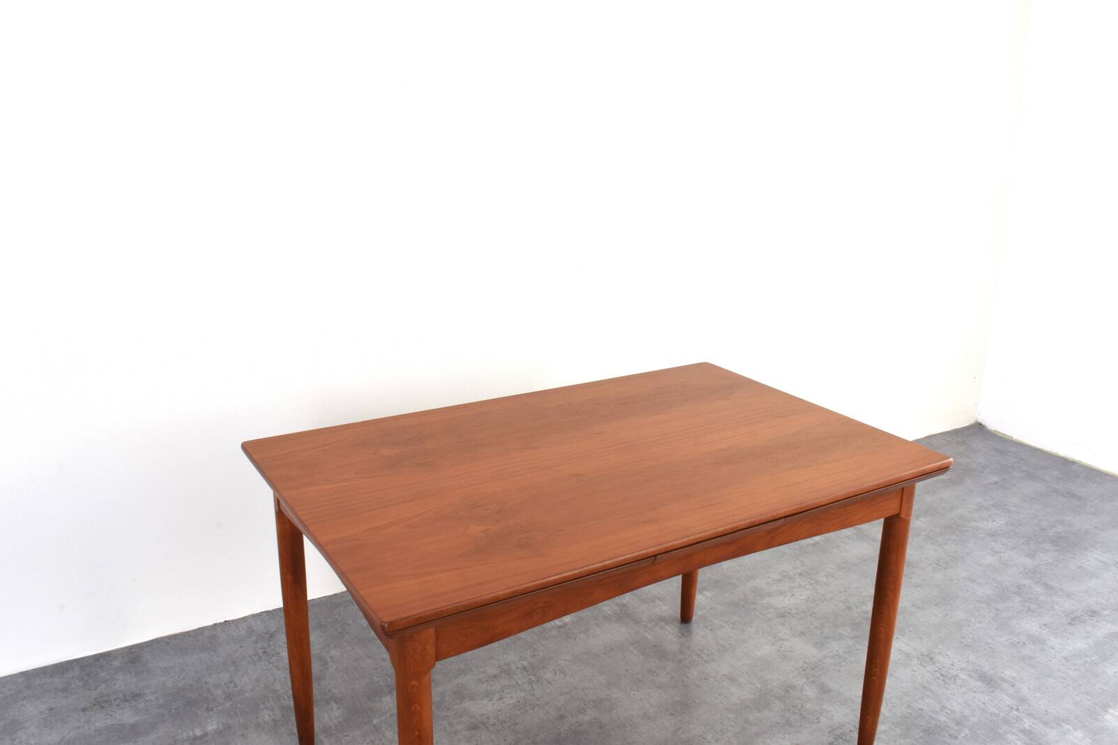 Mid-Century Danish Teak Extendable Dining Table, 1960s.