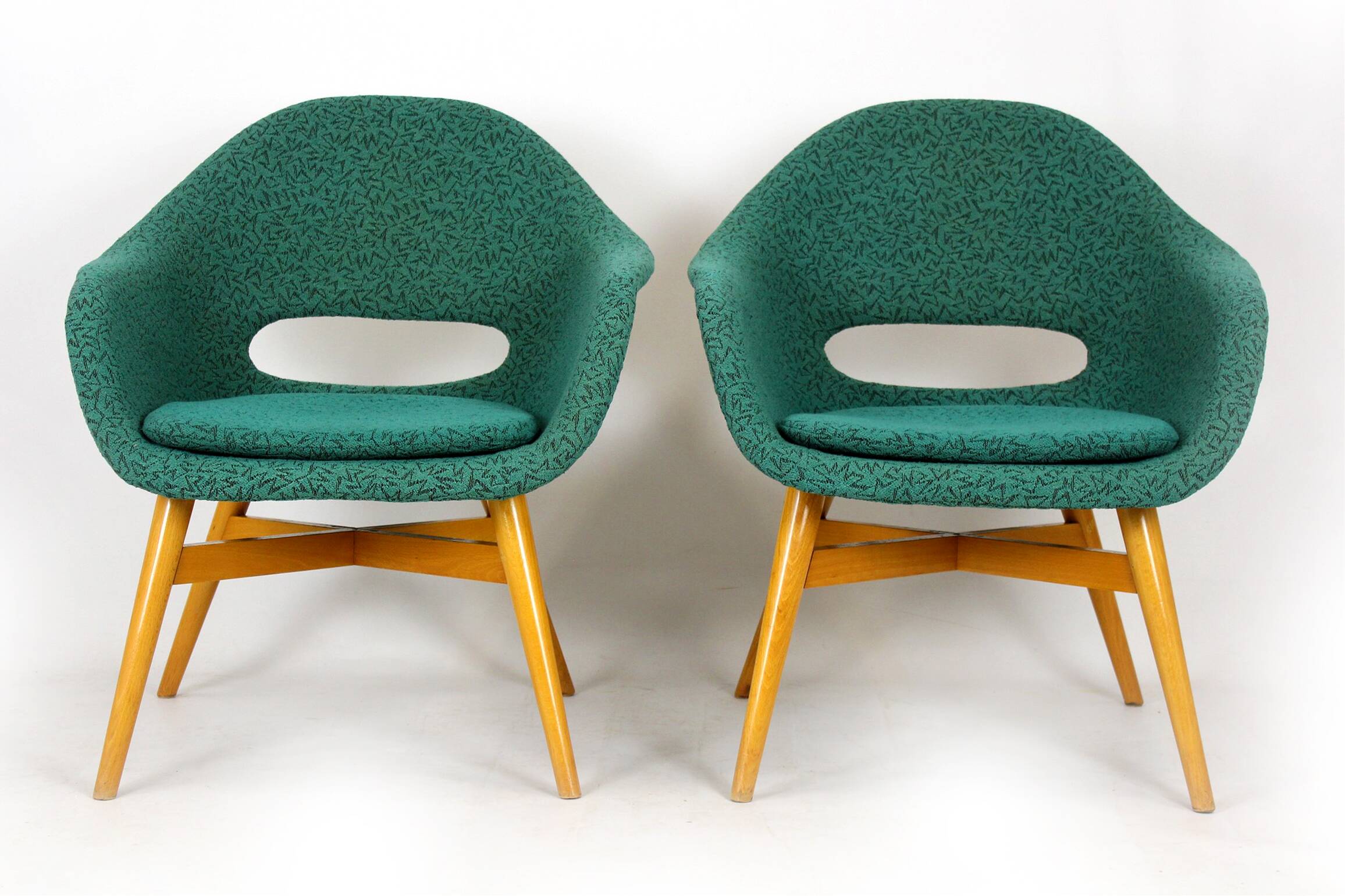 Fauteuils par Miroslav Navratil pour Tatra Nábytok, années 1960, ensemble de 2