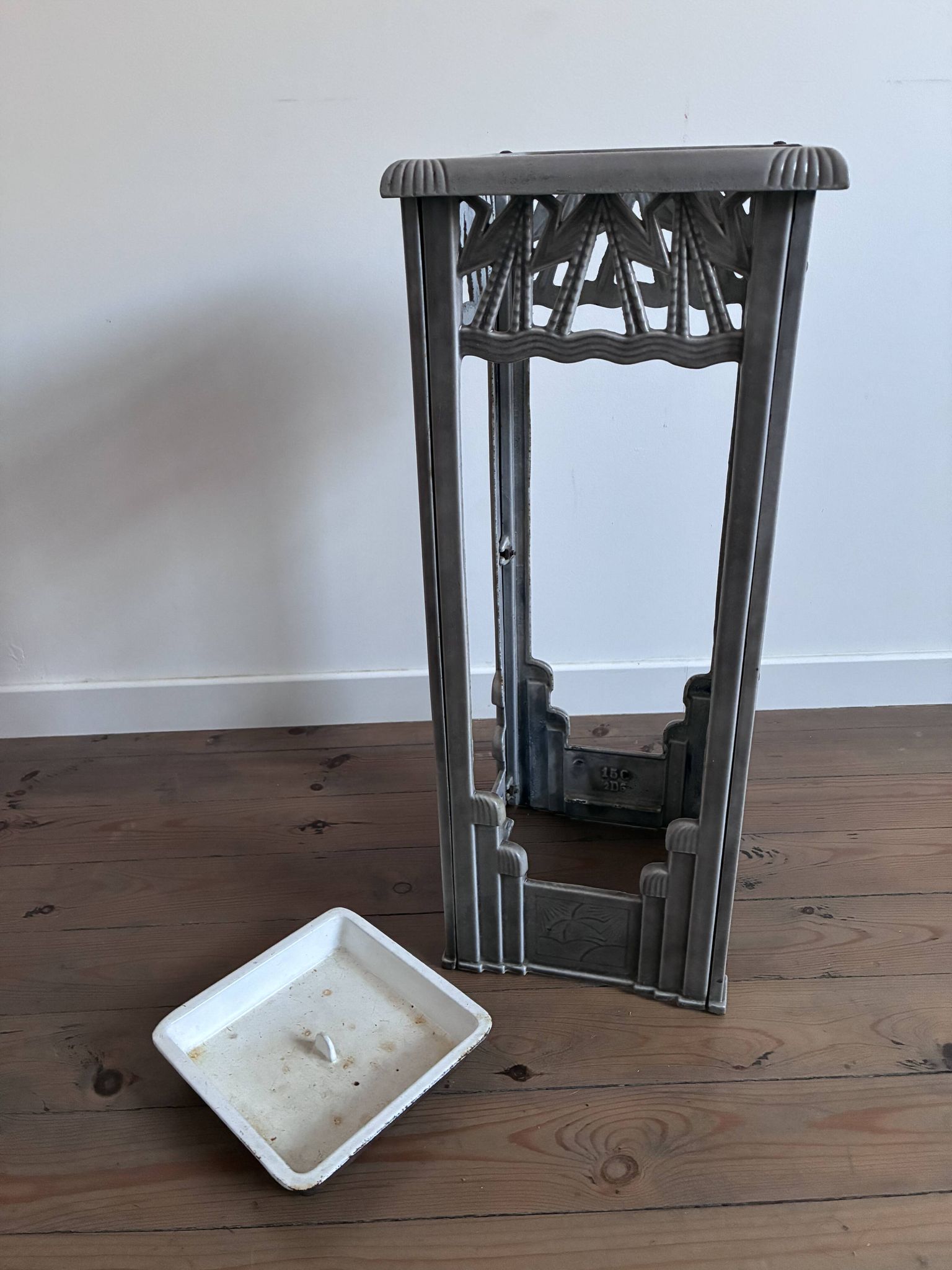 Art Deco umbrella stand from the 1930s, cast iron.