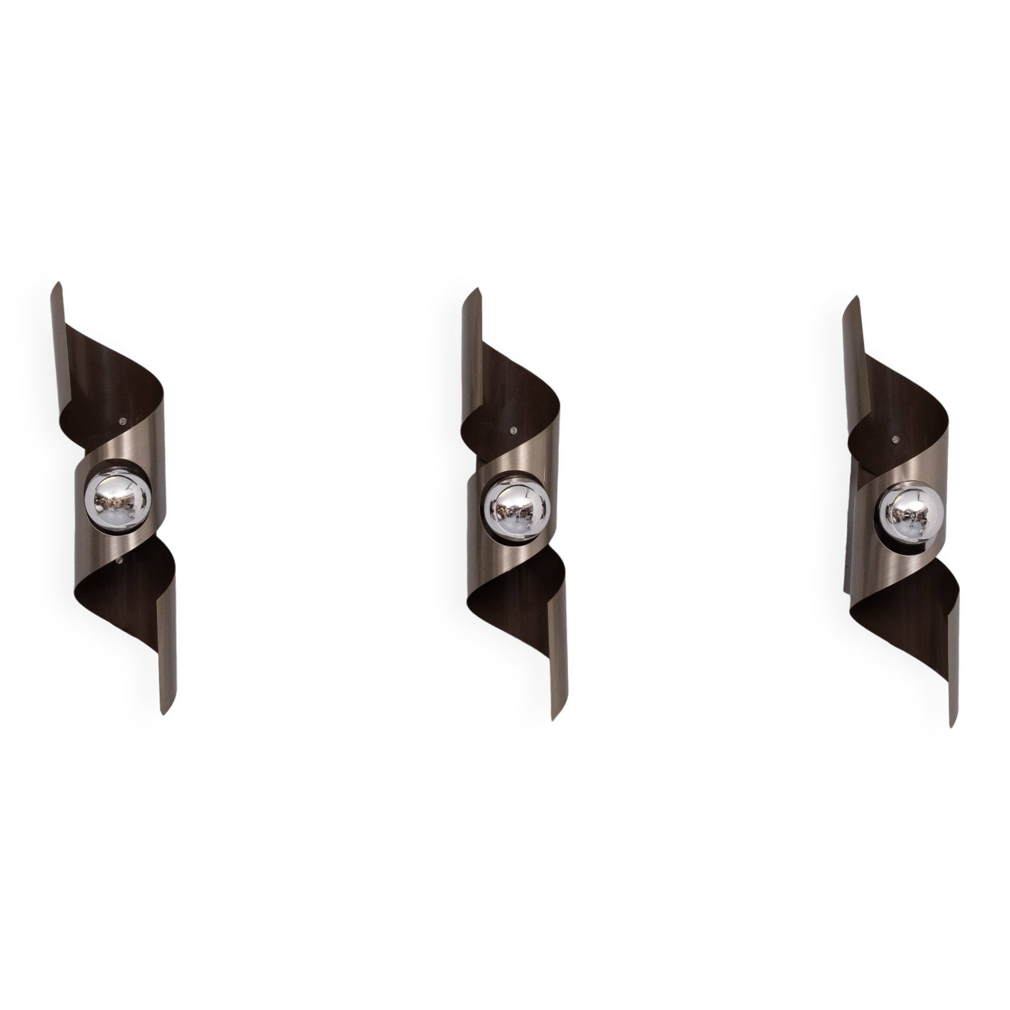 3 Raak Space Ace Wall Sconces mode ''Wokkel'' 1970s