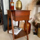 Travailleuse vintage pieds compas
