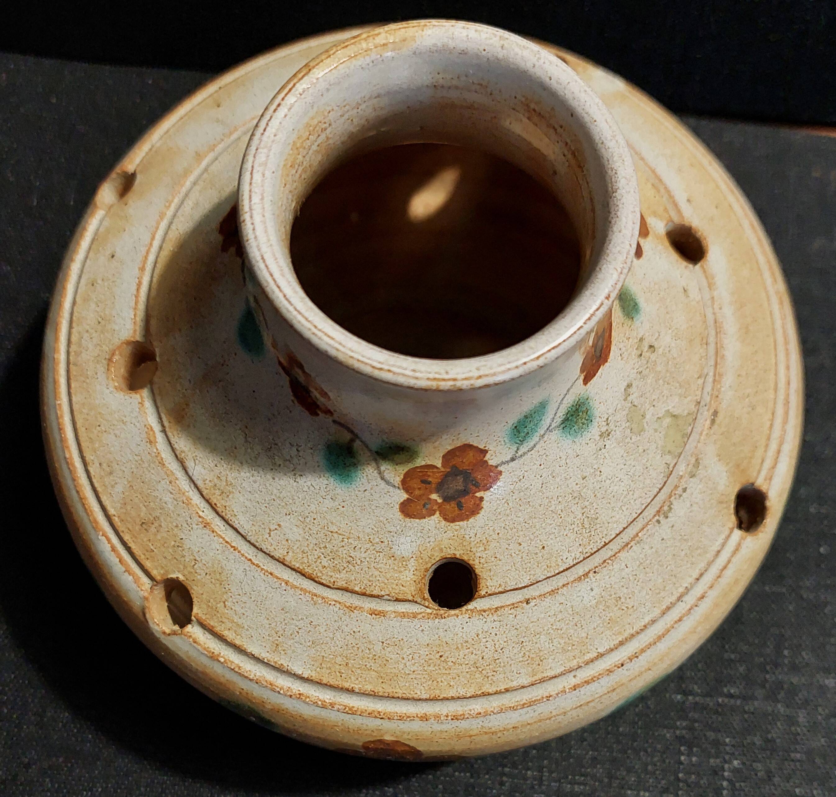 Vase pique fleurs vintage