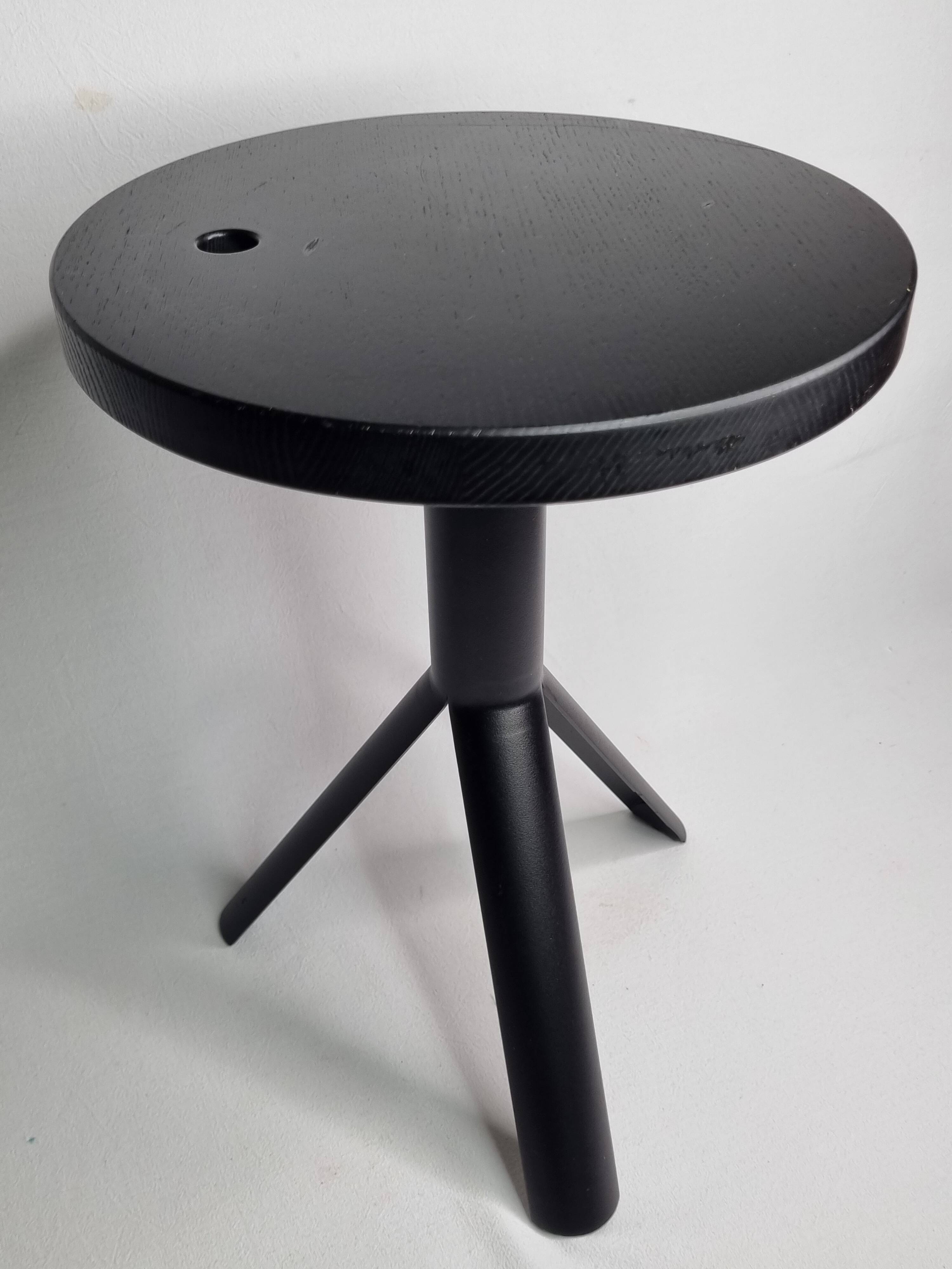 Tabouret réglable Ike par Studio Dreimann pour Ligne Roset