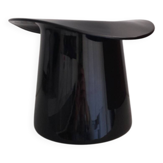 Black glass top hat vase