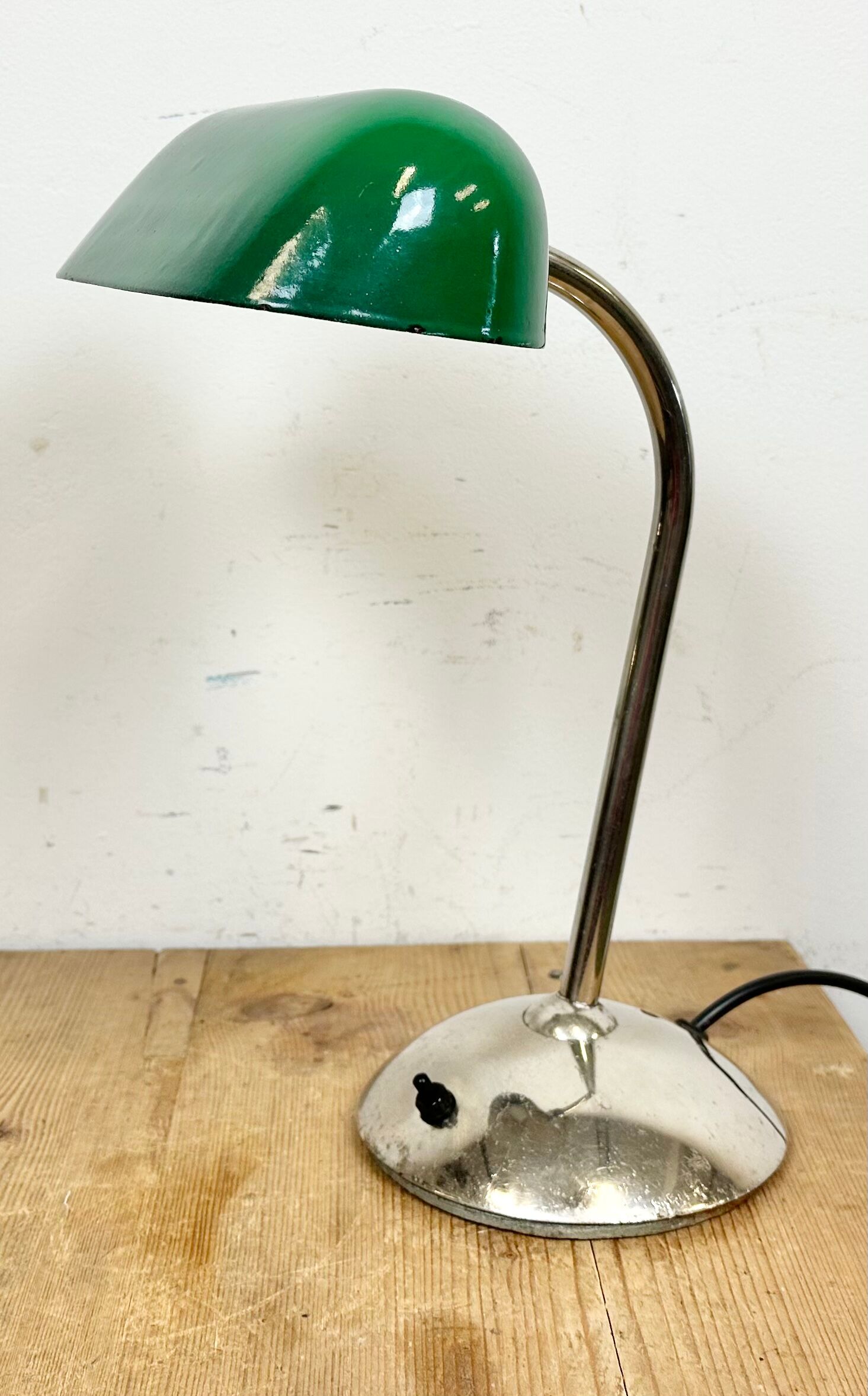 Vintage Green Enamel Bank Lamp, 1950s