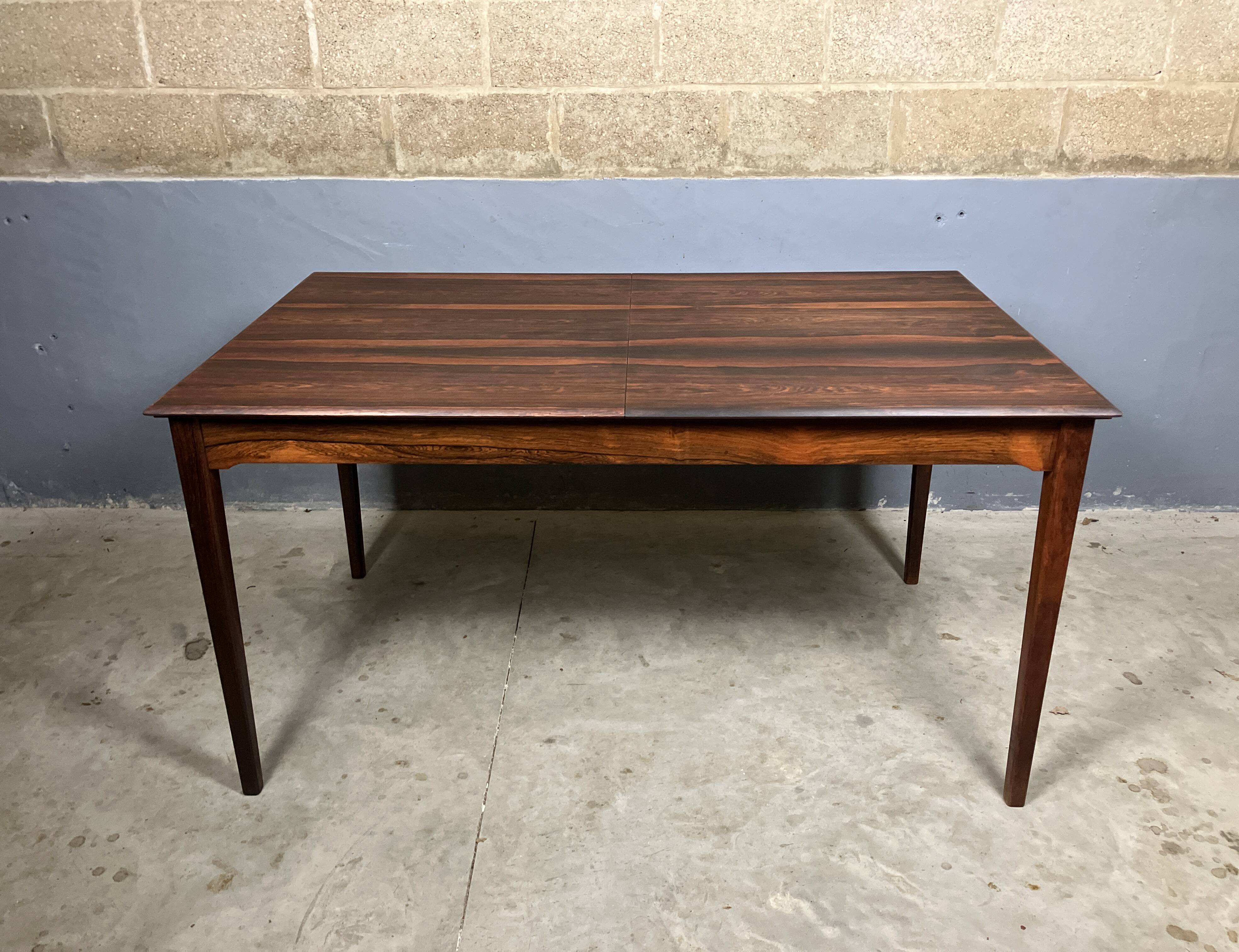 Mid-century rosewood extendable dining table