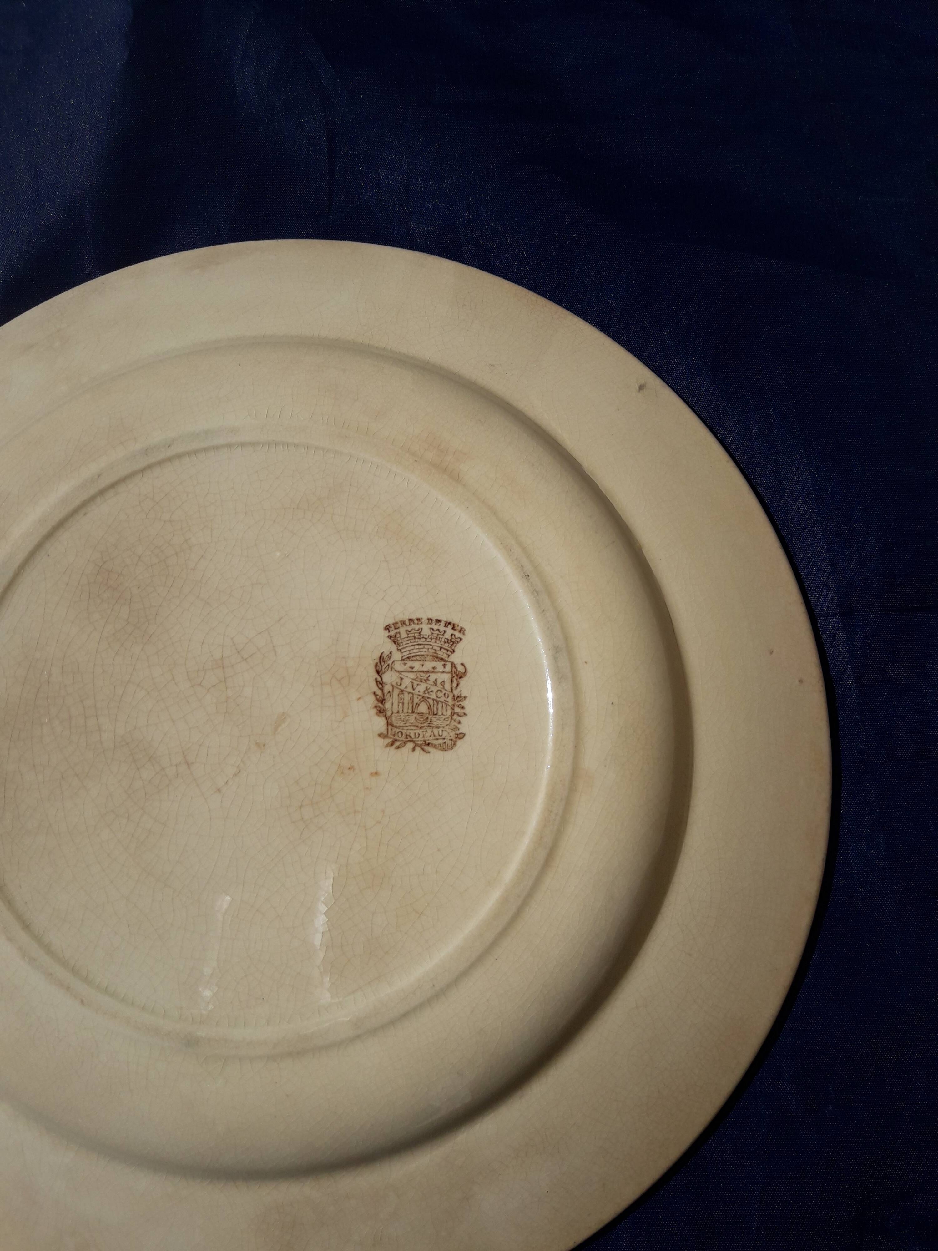 Jules Anillard Plate - co Bordeaux flower pattern diam 22 cm
