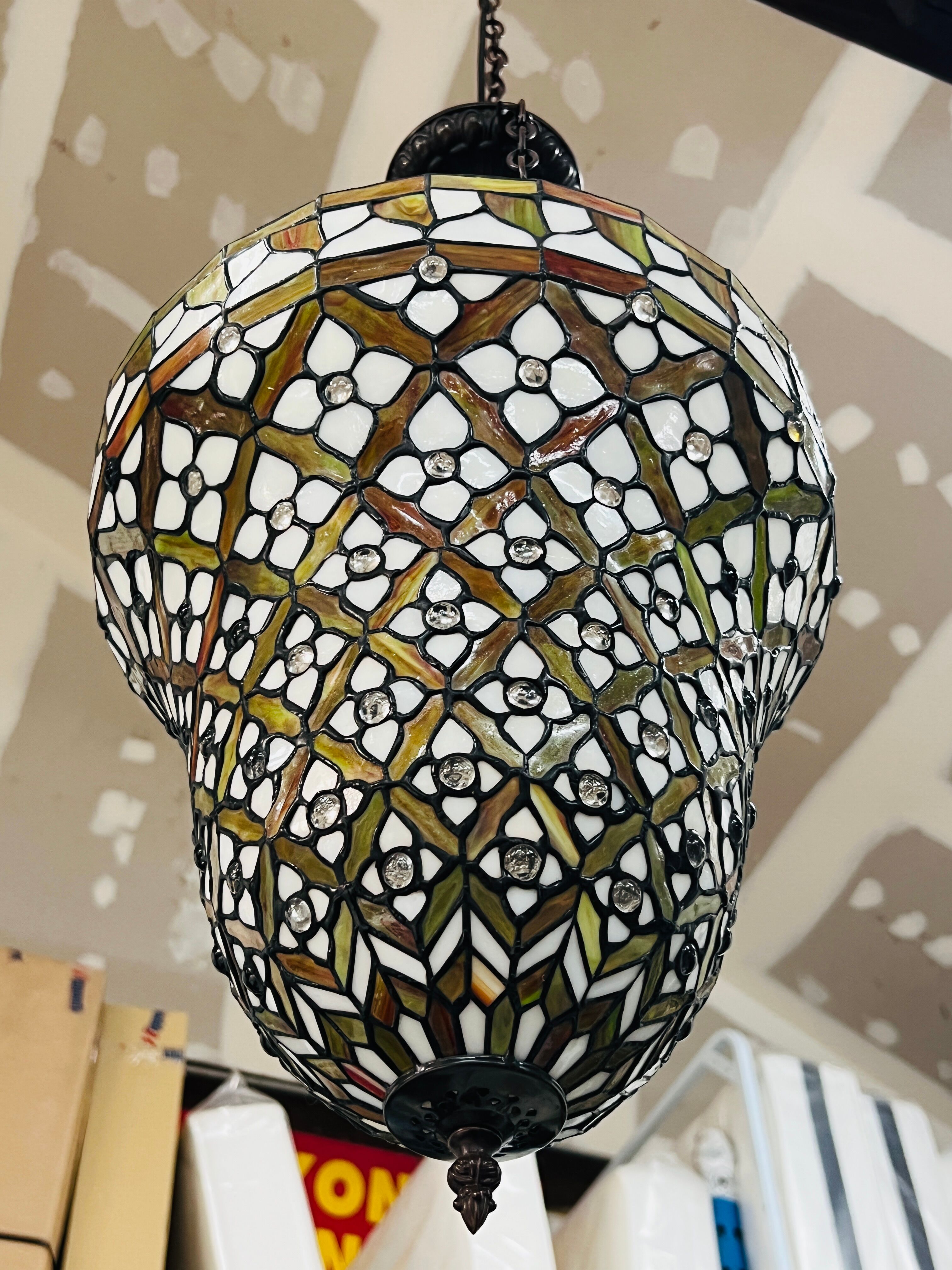 Lustre avec chaîne style tiffany