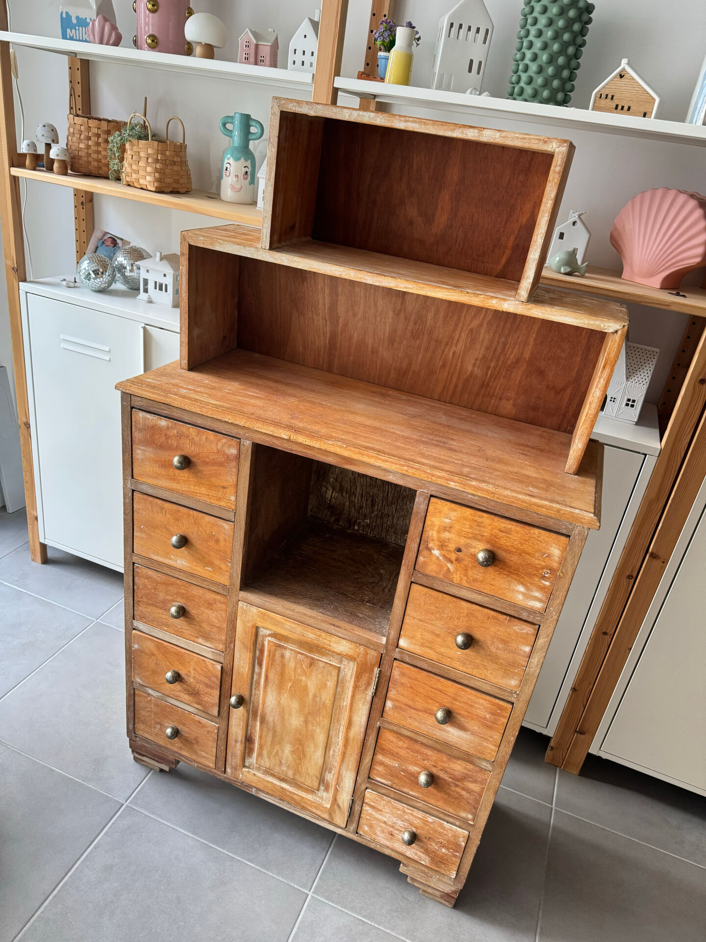 Vintage style buffet - workshop furniture
