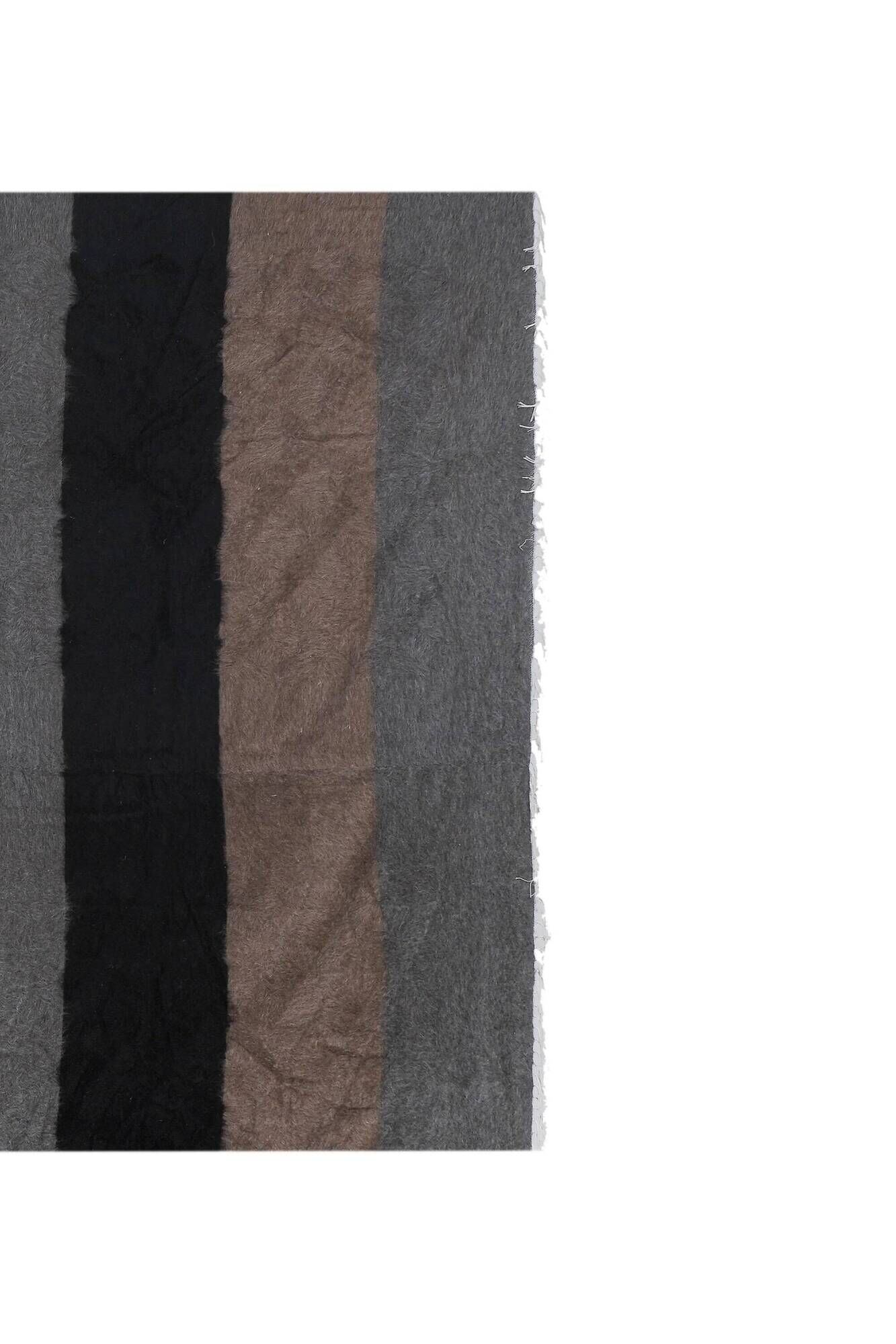 Vintage Turkish kilim, handwoven, 317x393 cm.