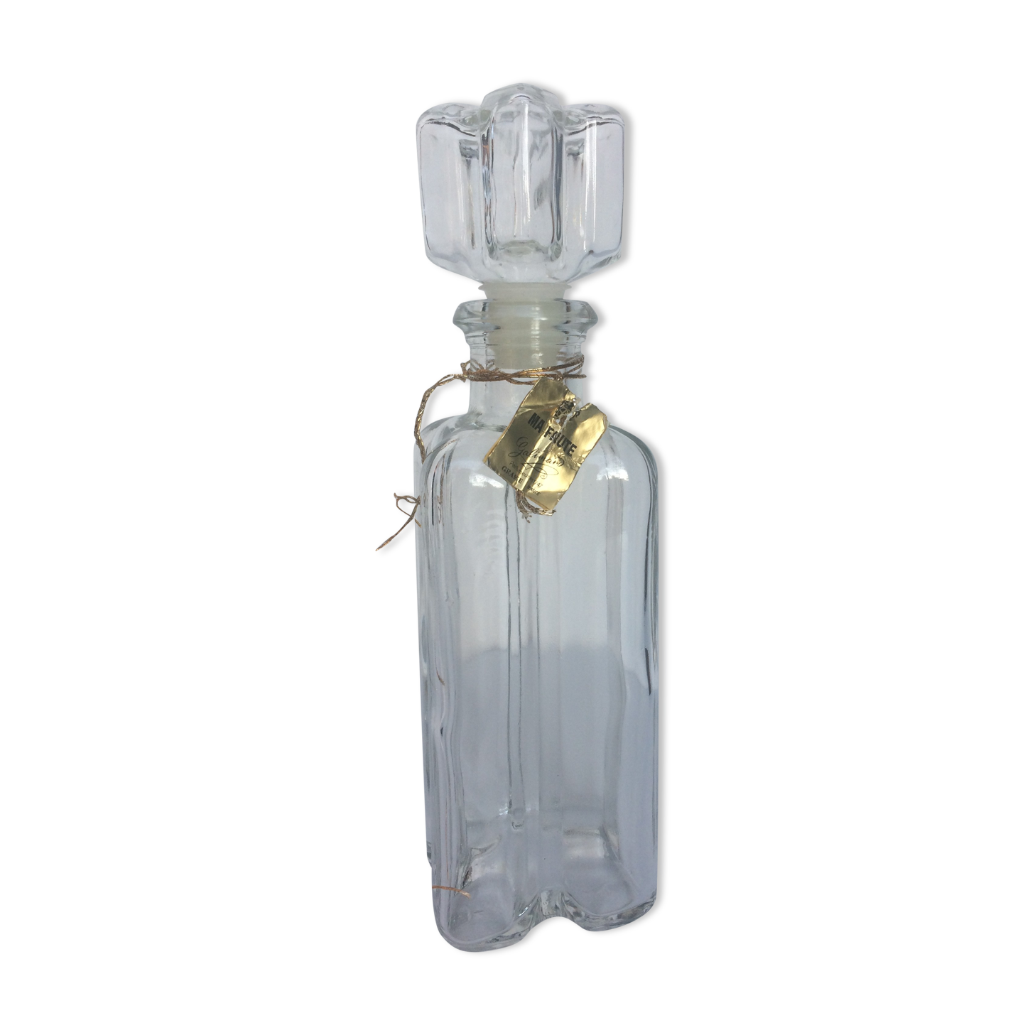 Perfume bottle